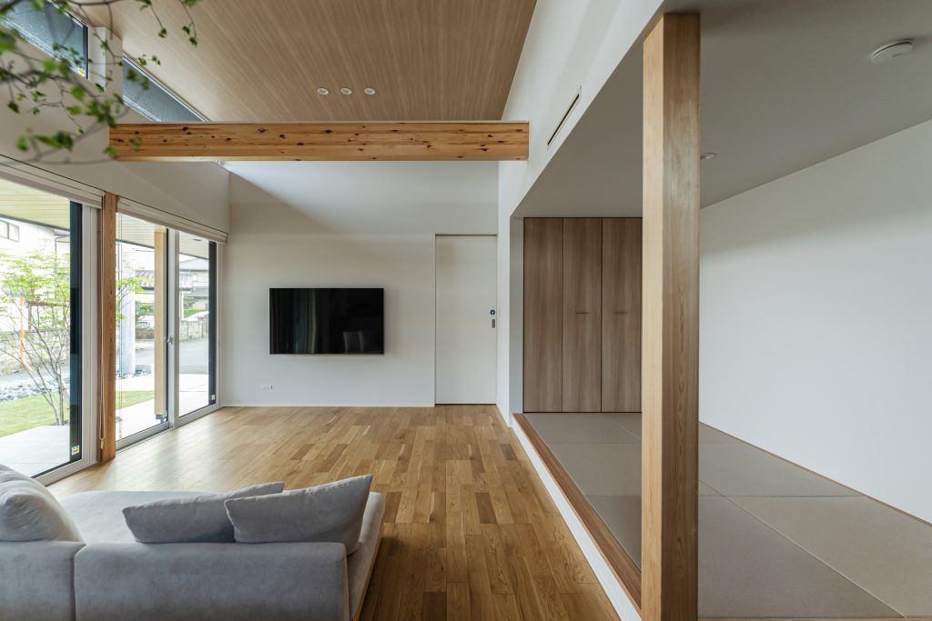 小上がりのあるリビング画像